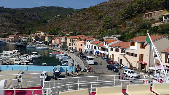 Capraia Isola - Tuscan island - Port