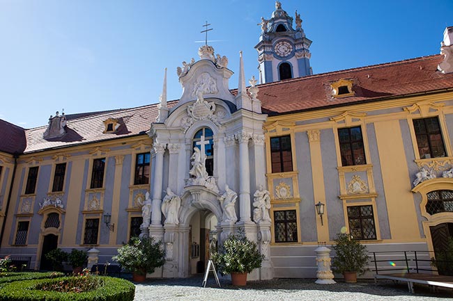 Stift Dürnstein's inner courtyard