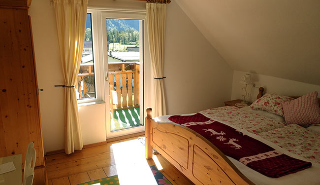 Hallstatt / Obertraun - Haus Hepi - guest room on top floor