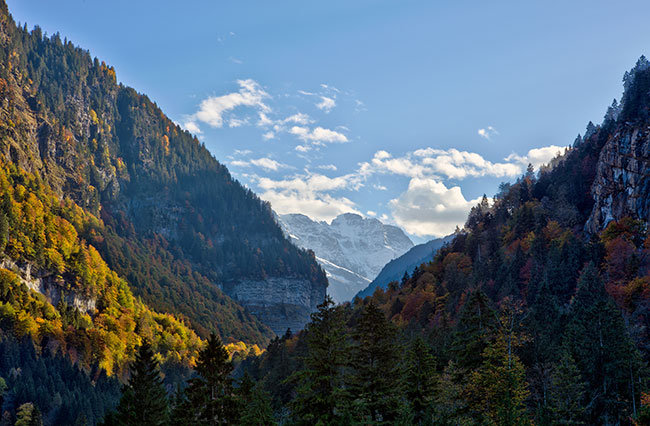 Last glimpses of light looking south in the valley of Lauterbrunnen